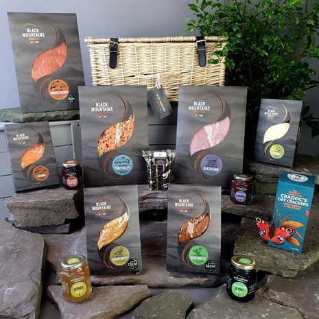 Luxury Smoked Food Wicker Hamper